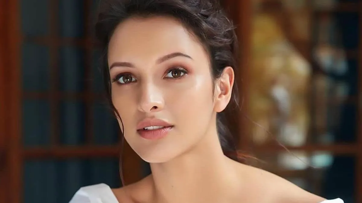 Tripti Dimri Biography Featured Image