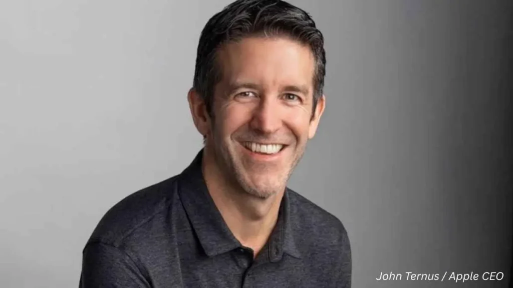 Apple Names John Ternus as New CEO