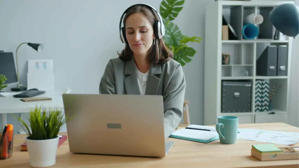 Remote and Hybrid Work Culture Redefining Modern Workplace Operations